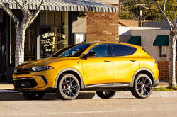 Research 2024 Dodge Hornet Exterior Grid