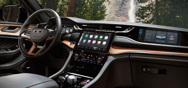 2024 Jeep Grand Cherokee Interior